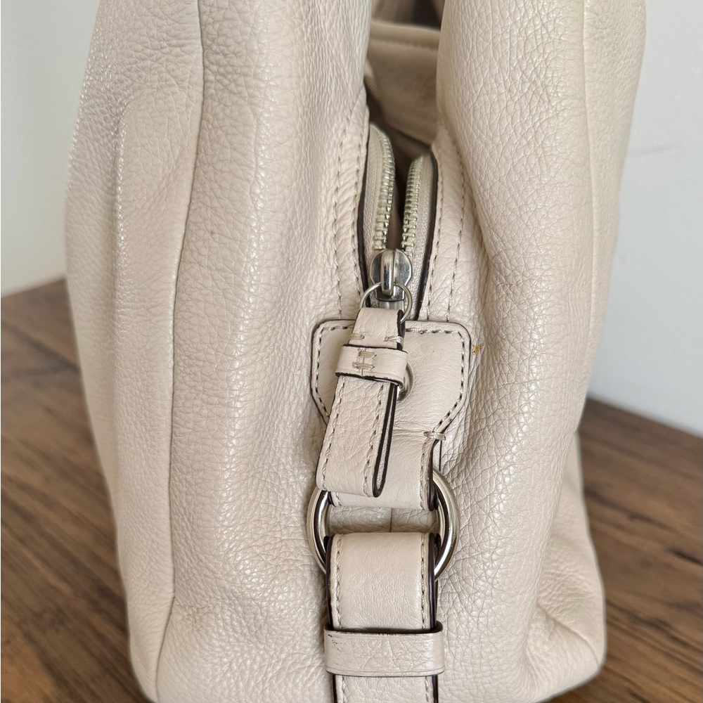 π Coach Madison Hobo Bag β Cream Pebbled Leather - Picture 6 of 11